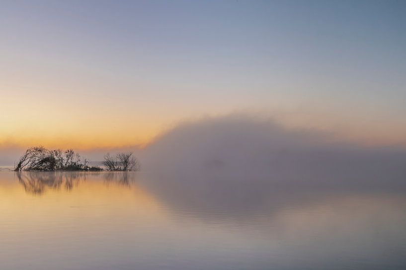 brouillard avant le lever du soleil par Karin Broekhuijsen