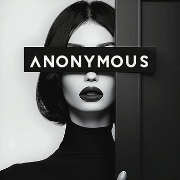 Anonymous: Mysterie en Elegantie in Zwart-Wit Portret
