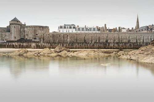 The old city wall of Saint Malo