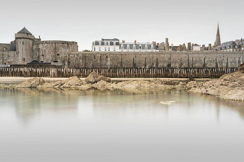 Die alte Stadtmauer von Saint Malo