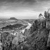 Elbschleife in der sächischen Schweiz in schwarzweiss von Manfred Voss, Schwarz-weiss Fotografie
