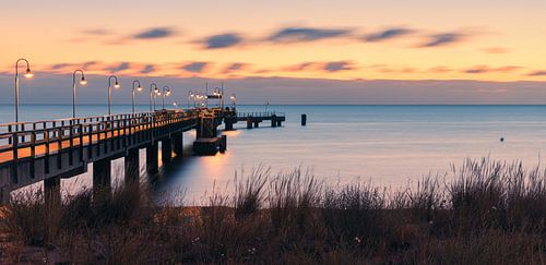 Lever du soleil à Göhren sur l'île de Rügen, Allemagne