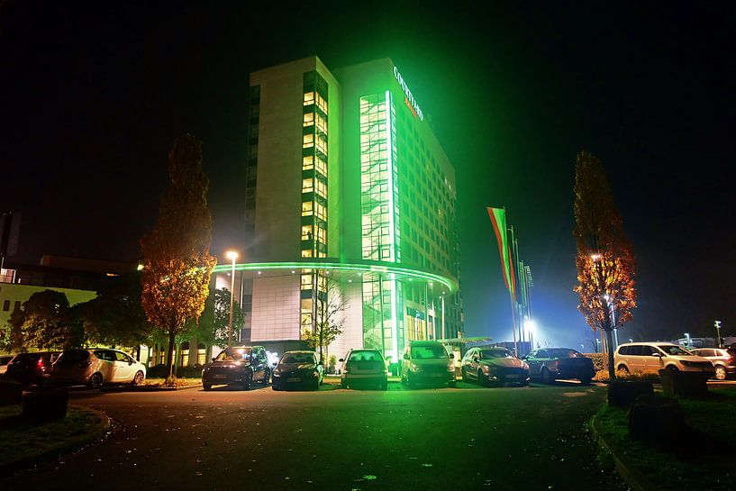 Binnenplaats 3 van Edgar Schermaul