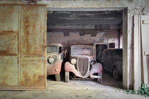 Oldtimer in alter Scheune