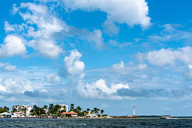 Motorboot vor Belize