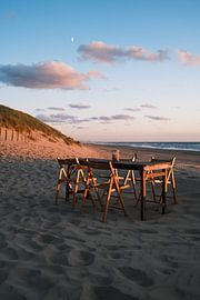 Dinner on the beach by Marco Scheurink