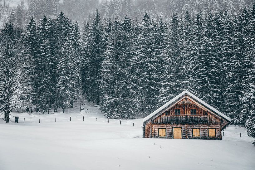 Holzhütte im Winter von Markus Weber