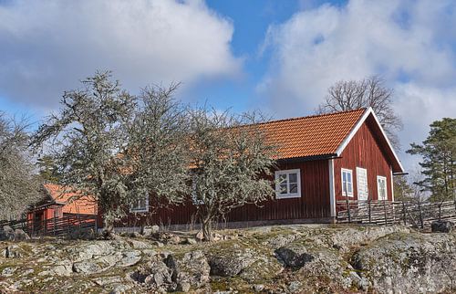 zweedse huis met schuur in Stensjö