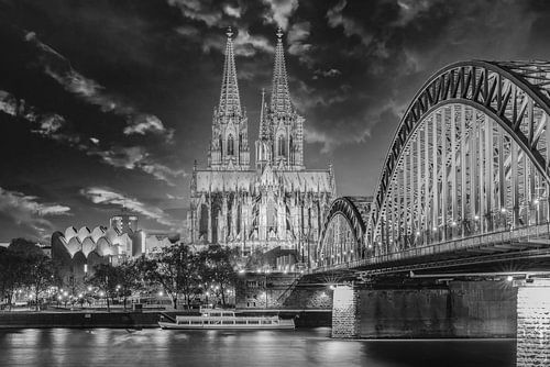 der Himmel über dem Kölner Dom