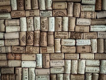 wine bottle corks horizontally by Mariska Vereijken