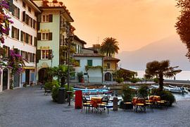 L I M O N E . S U L . G A R D A by Thomas Herzog