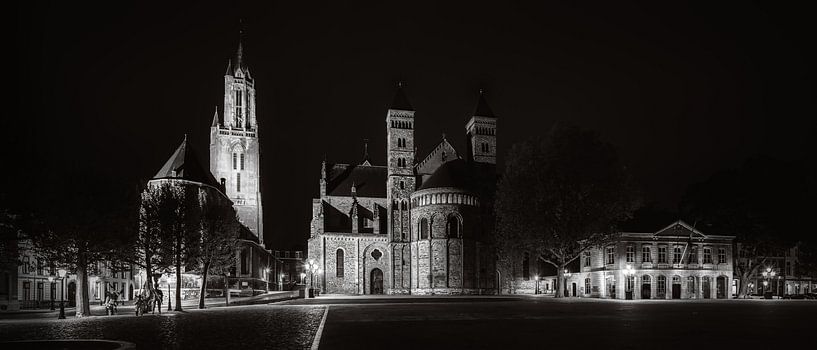 Maastricht - Vrijthof - St. Servatius-Basilika - St. Johanneskirche - Hauptwache von Teun Ruijters