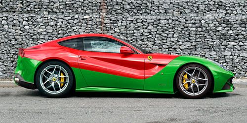 Ferrari F12 Berlinetta in Duotone