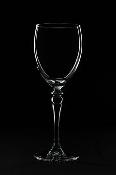 Low key afbeelding van een wijnglas