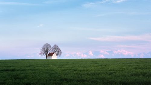 Kapelle auf der grünen Wiese