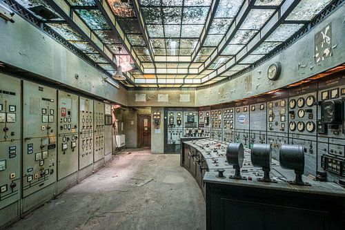Verlaten elektriciteitscentrale - controlekamer