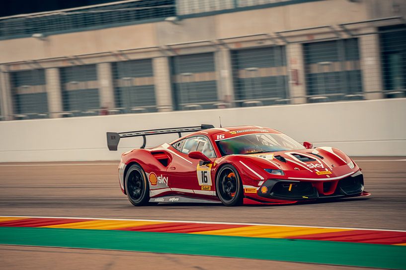 Ferrari 488 Challenge Evo avec freins rouges par Ansho Bijlmakers