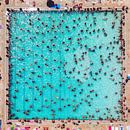 Swimming Pool - Fotomanipulation - Perspektive 01 von Felix von Altersheim Miniaturansicht