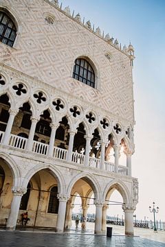 Dogenpalast San Marco Platz Venedig Sonnenaufgang von Marianne Voerman