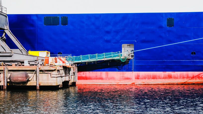 Ship wall in the shipyard by Heiko Westphalen