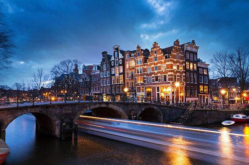 Brouwersgracht lichtstrepen  von Dennis van de Water