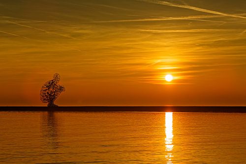 Antony Gormley Exposure Statue