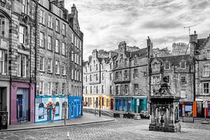 EDINBURGH Fontaine historique dans la vieille ville | Colorkey