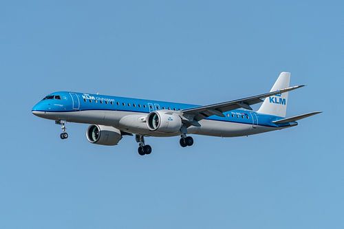KLM Cityhopper Embraer E195-E2 passagiersvliegtuig.