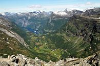 Geirangerfjord vanaf de Dalsnibba, Noorwegen van Jan Roodzand thumbnail