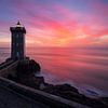 Zonsondergang Le Phare Kermorvan van Jos Pannekoek