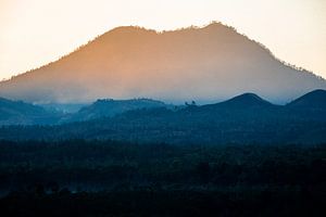 Zonsopkomst Ijen - Oost-Java, Indonesië van Martijn Smeets