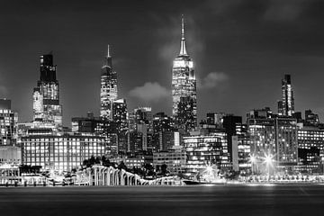 Indrukwekkende skyline van Manhattan met Little Island | Monochrom van Melanie Viola