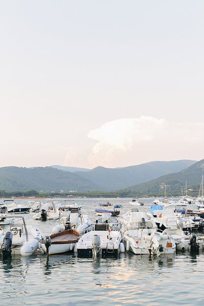 Boats Elba Island | Tuscany | Italy | Ocean | Sea | Travel Photography by Mirjam Broekhof