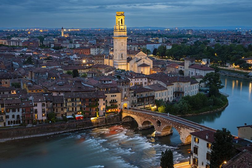 Ponte Pietra, Vérone, Italie par Walter G. Allgöwer