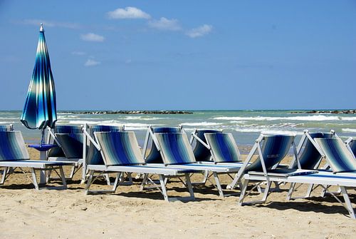 Strand nabij Senigallia, Italië.