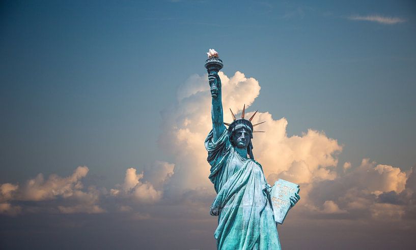 Statue of Liberty by Hello Pompoyo