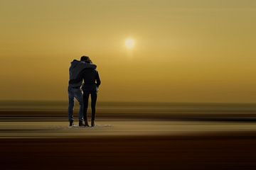 Couple at the beach by Peter Roder