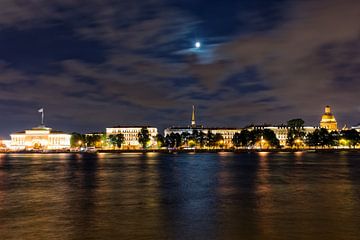 La nuit sur la Neva