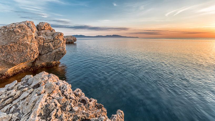 Zicht op zee bij zonsopgang von B-Pure Photography