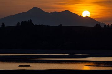 Coucher de soleil sur le lac Forggensee