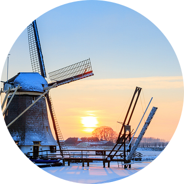 Winterse molen van Dennis van de Water