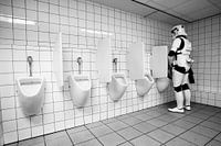 Stormtrooper in het toilet