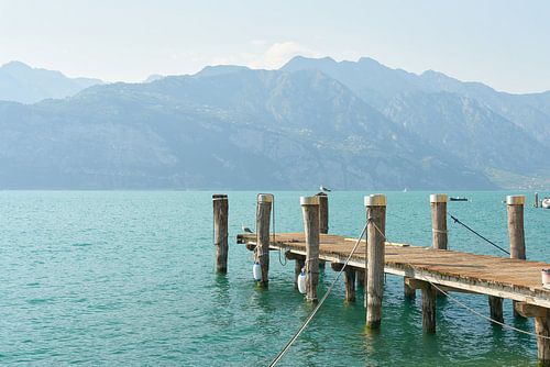 passerelle en bois près de Malcesine sur le lac de Garde