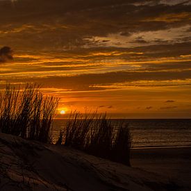 Zonsondergang Noordzee Port Zélande van Marcel Timmer