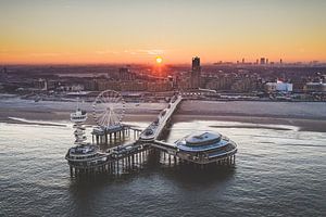 De Pier Scheveningen! van Peter Haastrecht, van