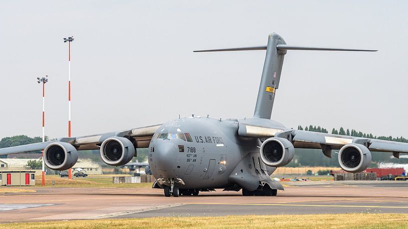 Boeing C-17 Globemaster III de l'armée de l'air américaine. par Jaap van den Berg