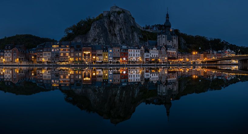 Dinant by night van Femke Straten