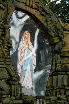 Virgin Mary by Raoul Suermondt