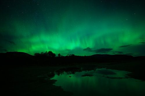 Weerspiegeling van het noorderlicht
