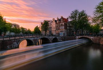 Zonsondergang in Amsterdam van Georgios Kossieris